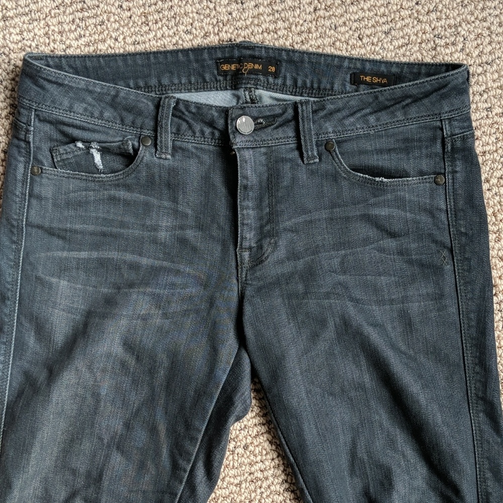 Women's Genetic denim straight jeans, 28